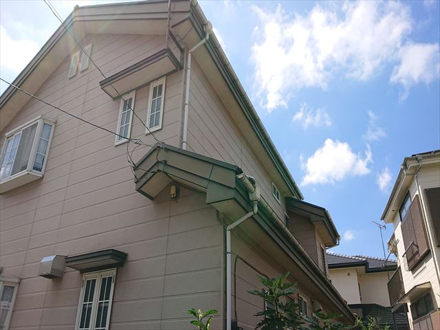 藤沢市、湘南エリアにて外壁塗装、防水工事をしております塗幸です。
