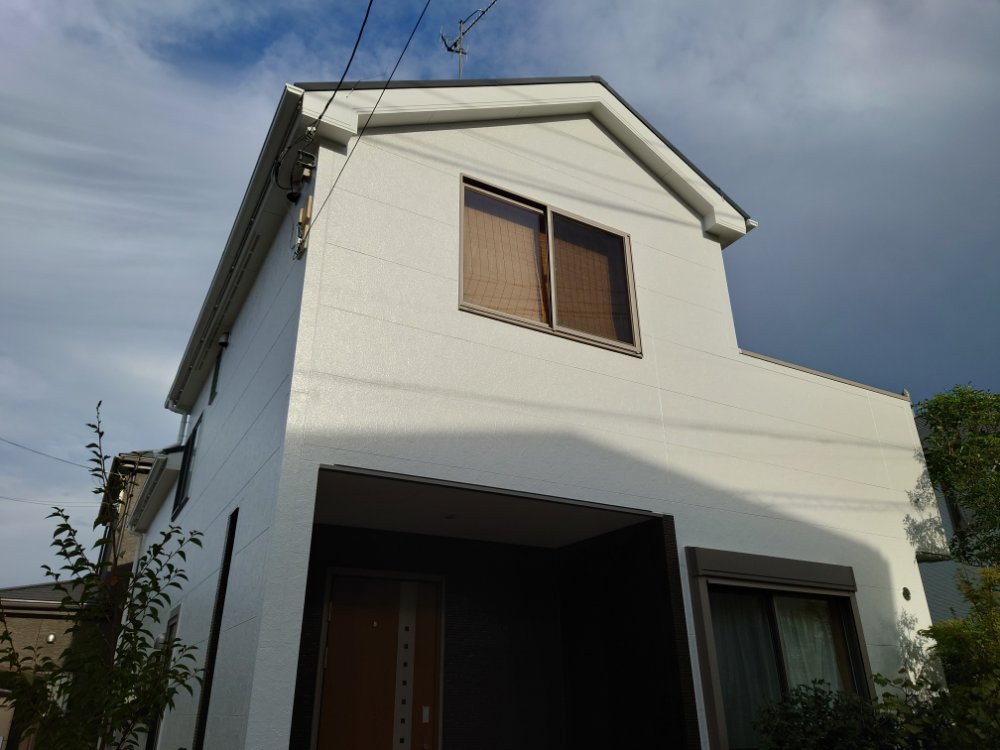 藤沢市、神奈川で外壁塗装、防水工事をしております塗幸です。