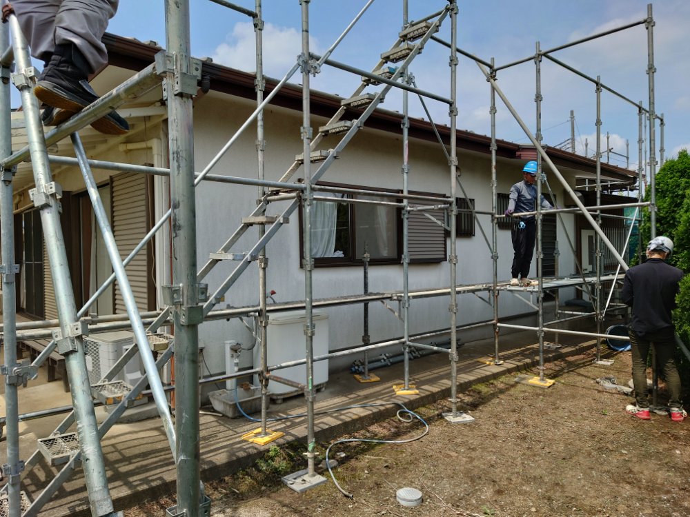 藤沢市、湘南エリアで外壁塗装、改修工事をしてます塗幸です。