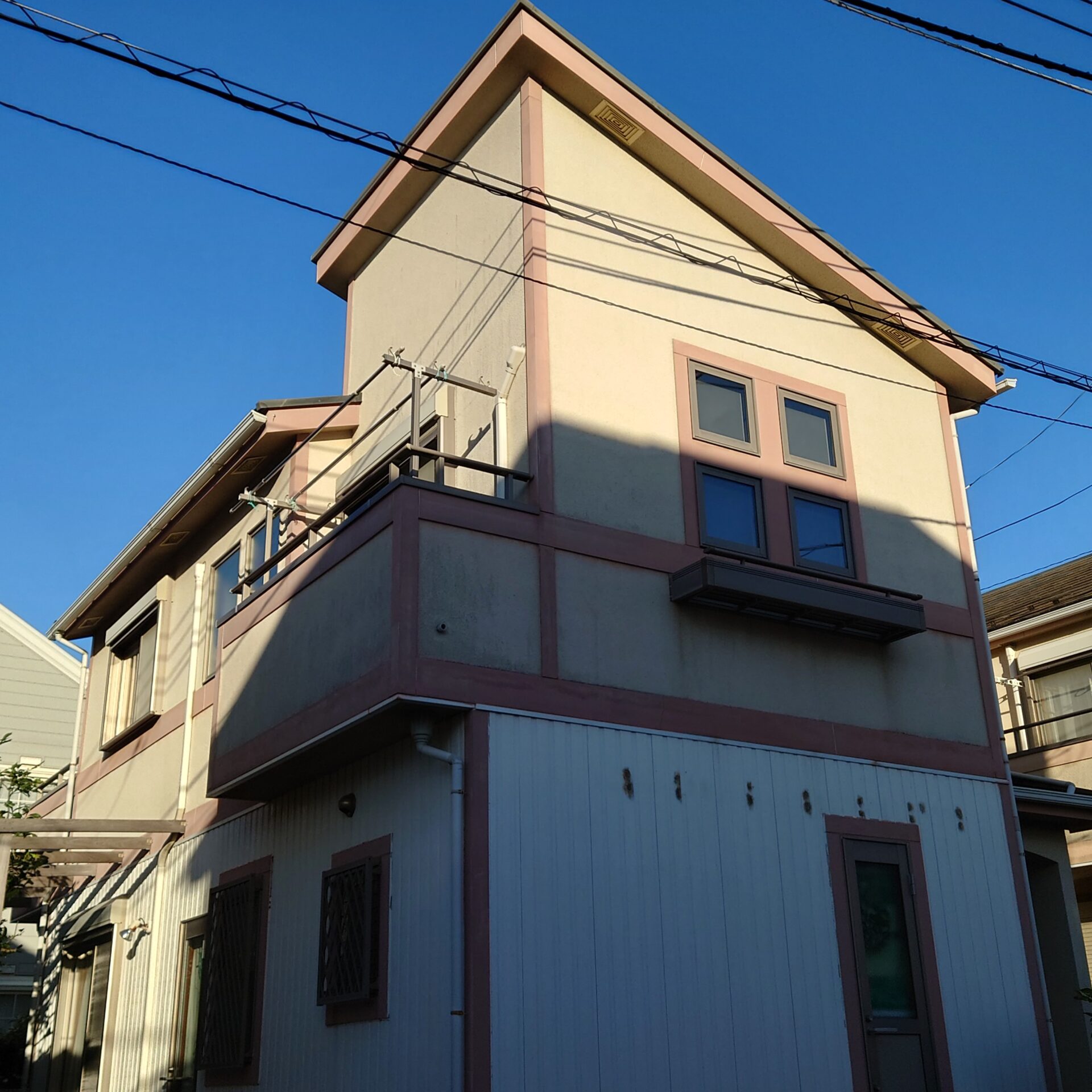 藤沢市にて溶剤2液型の無機塗料による外壁塗装