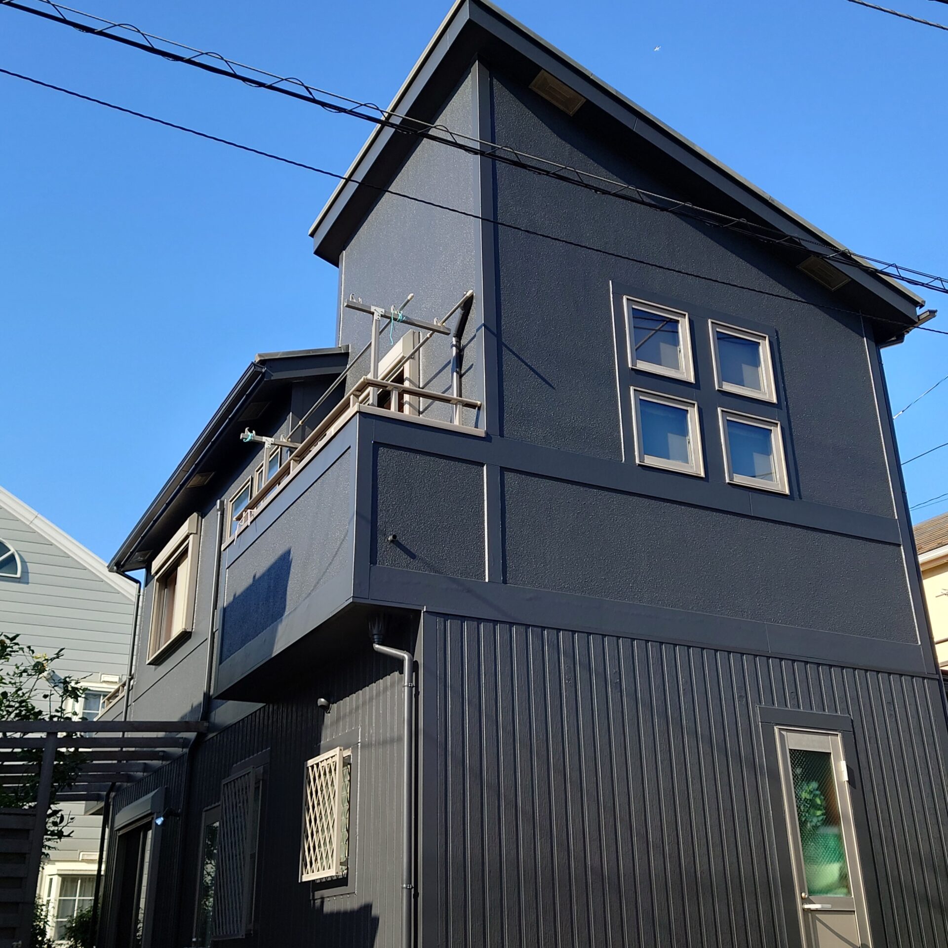 藤沢市にて溶剤2液型の無機塗料による外壁塗装
