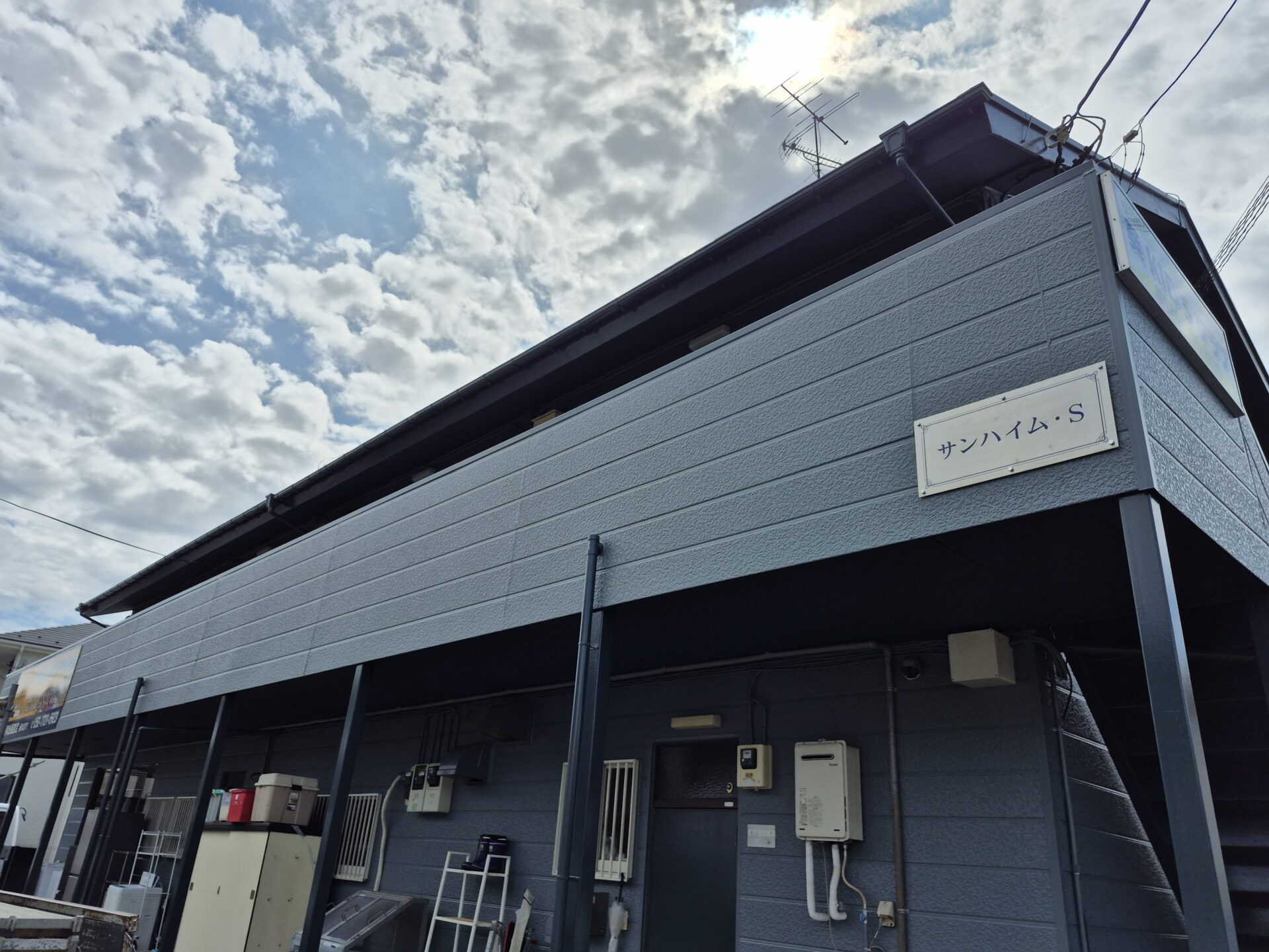 藤沢市六会のアパート