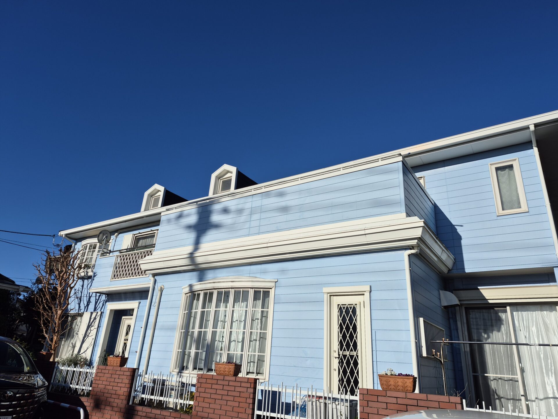 本日は藤沢市湘南台にて現地調査になります。とても大きな2世帯住宅でした。